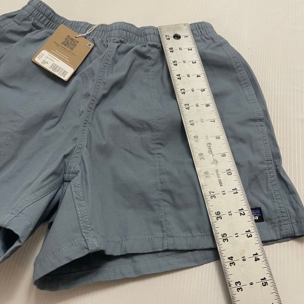 NWT Patagonia Women’s Funhoggers Shorts 4” Light Plume Grey Shorts Size XS New - Picture 4 of 9